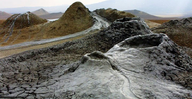 Mud Volcanoes & Gobustan GROUP tour