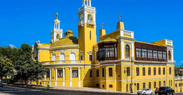 Baku Old and Modern City Tour: Top 30 Highlights in 4 Hours
